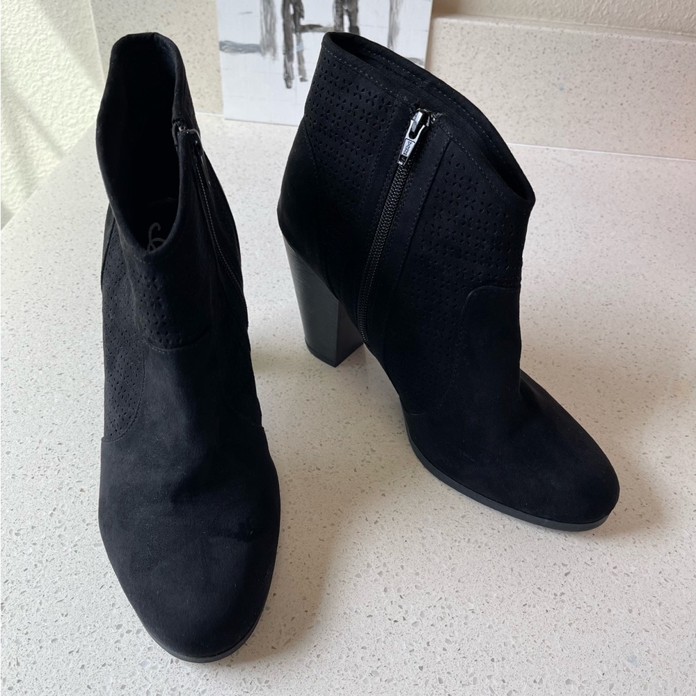American Rag Cie black ankle boots